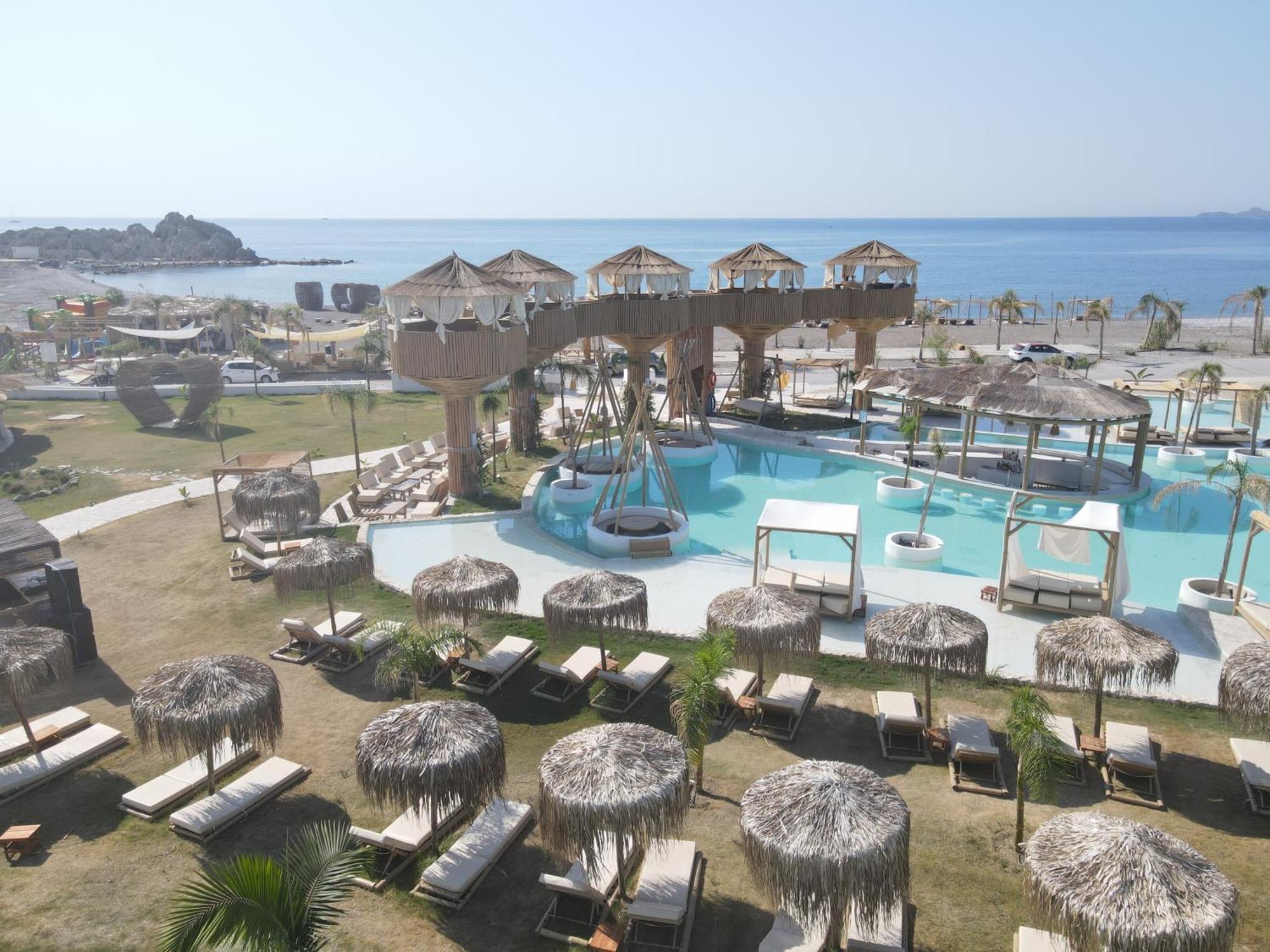 Hotel Alia And 3*